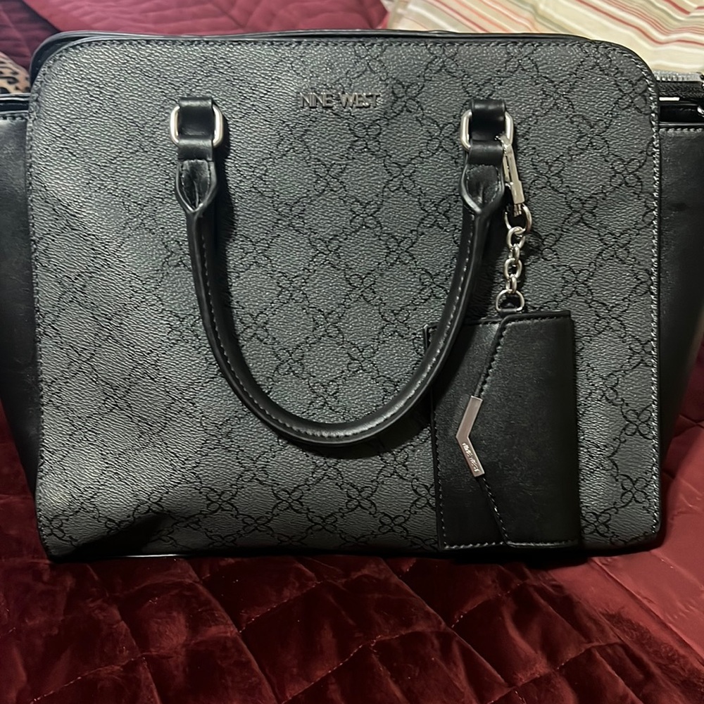 Nine West purse- large black & gray